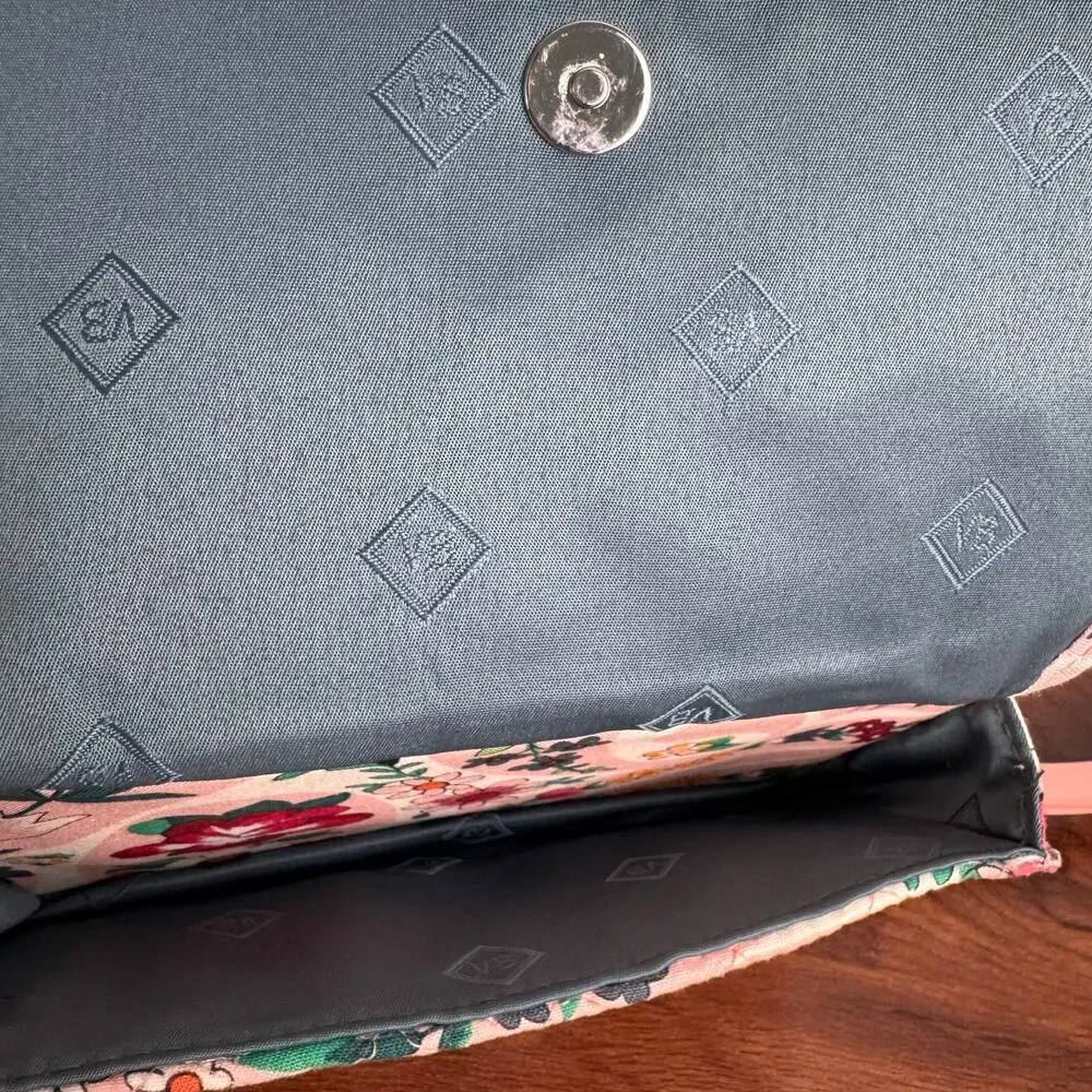 Vera‎ Bradley All-in-One Floral Crossbody/Wristlet Prairie Paisley